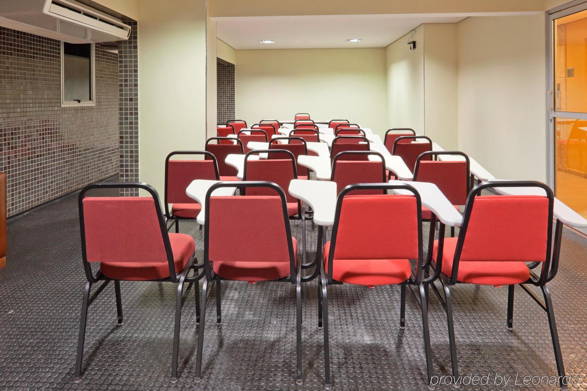 Holiday Inn Express Avenida Sumare São Paulo Létesítmények fotó